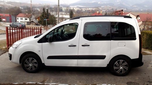 Predám Citroen Berlingo Multispace pre vozíčkára.