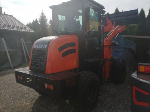 Kolový nakladač CR 10 nosnost 1000 kg, kloubový