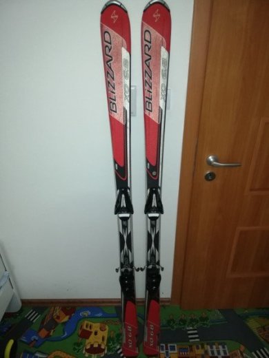 Predám Blizzard carving lyže