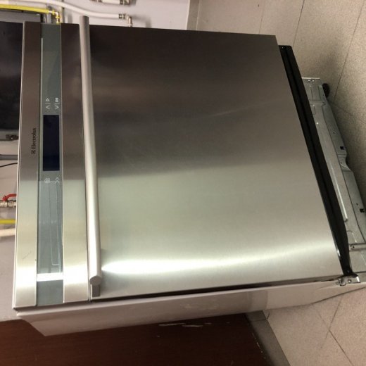 Zabudovaná umývačka riadu Electrolux ESI 68850 X