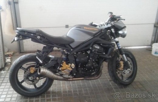 Triumph streettriple 675 r.v 2010 predám- vymením