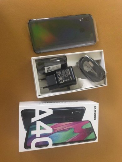 NOVÝ Samsung Galaxy A40