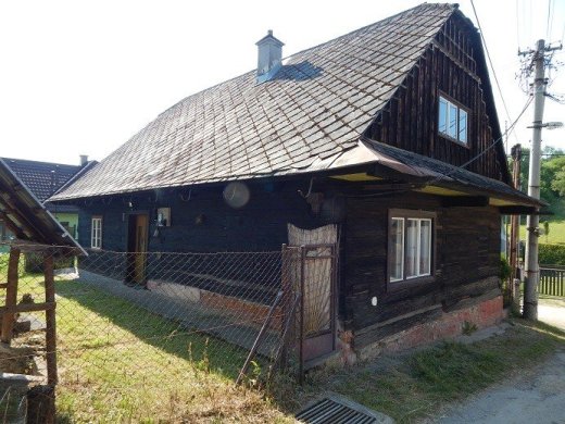 Drevenička s pozemkom 514 m2, Bytča – Veľké Rovné