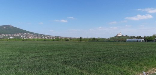 Pozemok na predaj.