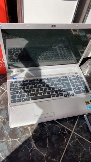 Sony vaio pcg 81212