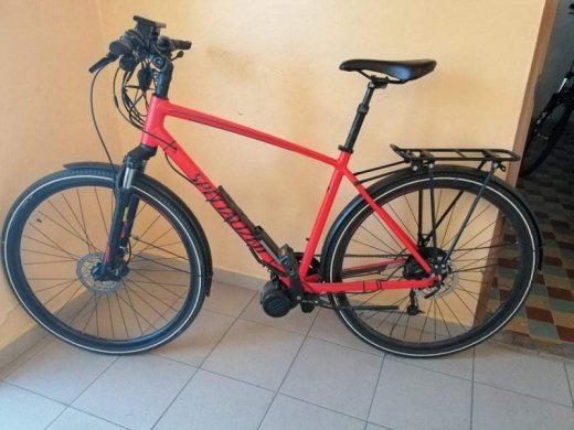 Specialized so stred. mot.