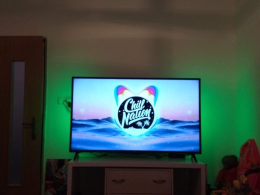 Málo používaný TV 55'' 139cm