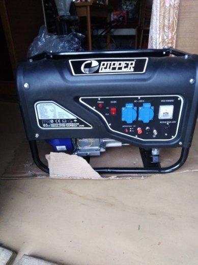 Predám elektrocentrálu - M82484  Výkon 3000W  ,230