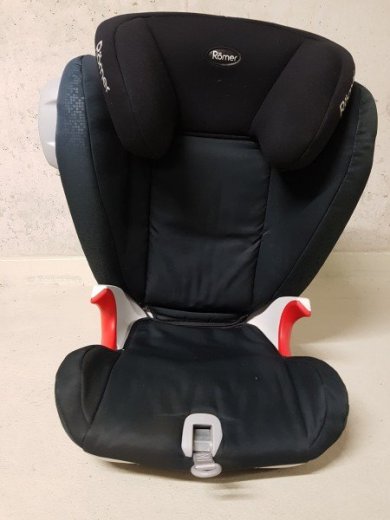 Britax Römer KIDFIX SL SICT_5-36 kg,od 3,5-12r.