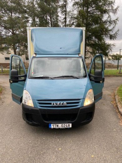 Nákladní automobil Iveco Daily 35C18