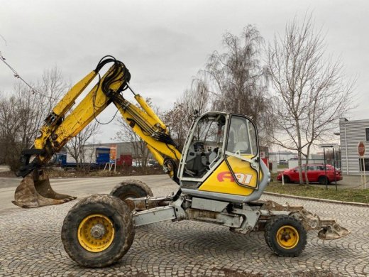 Kráčející rypadlo bager Menzi Muck A91 - telefuss