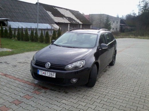 VOLKSWAGEN GOLF VARIANT VI 1.6 TDI BLUEMOTION