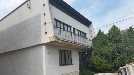 PREDAJ,RODINNÝ DOM TREBIŠOV