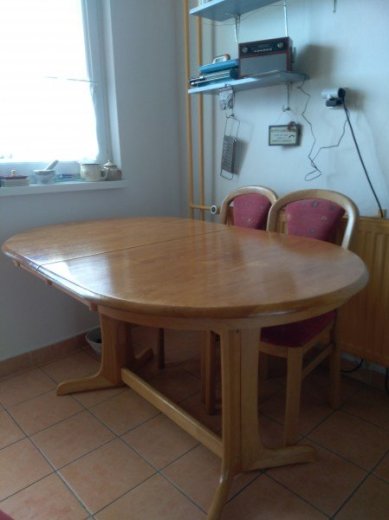 Kuchynský stôl