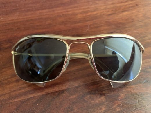 RayBan s pozlátenom ramom