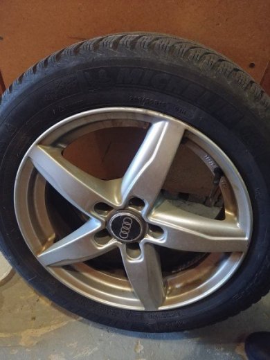Elektróny Audi 205/55r16