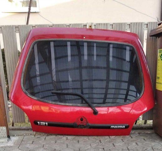 dvere Mazda