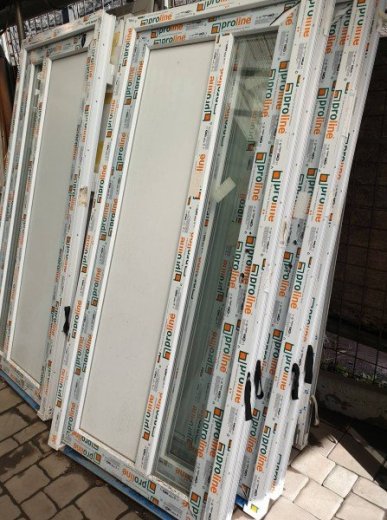 Vchodové dvere biela/biela 900 x 2000