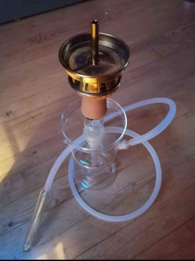 Predám sklenenú vodnú fajku + kornútok + sitko na