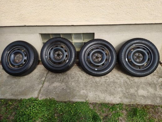 ZIMNÁ SADA KOLIES 6Jx15 ET38 R15 PNEU:195/65 R15