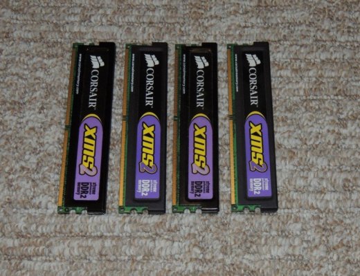 Pamäť RAM 4x1GB