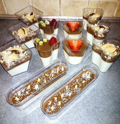 Panna cotta a tartaletky