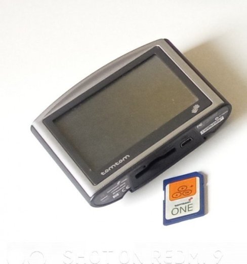 GPS navigácia TomTom s kartou