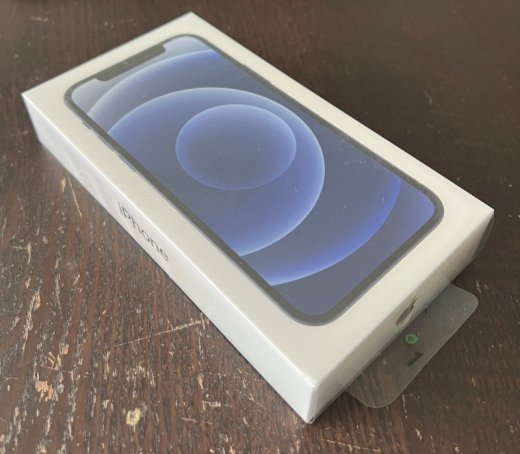 Predam novy iPhone 12 64GB