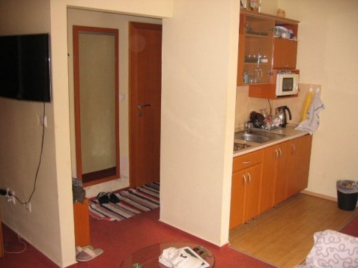 PRENAJMEM GARSÓNKU V CENTRE PIEŠŤAN