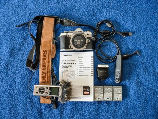 OLYMPUS OM-D E-M5 mark III