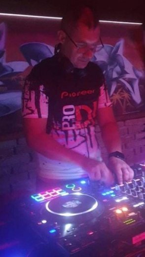 DJ na stuzkovu