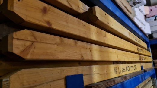 Predám tregre,trojnožky, hlavy na stropné debnenie
