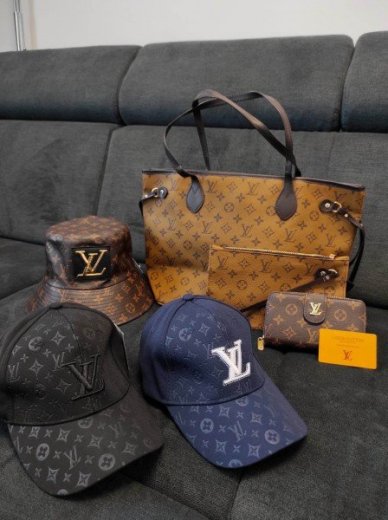 LOUIS VUITTON módne doplnky