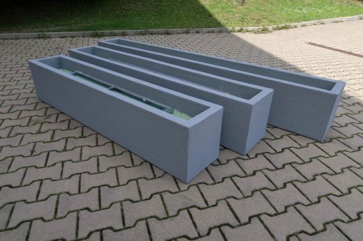 Moderny betonovy kvetinac