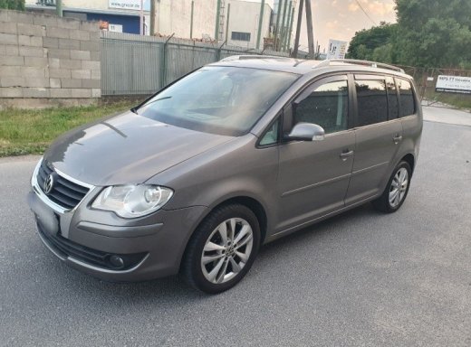VW Touran 2.0TDi Highline DSG