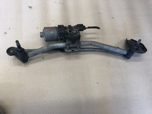 Opel Astra H  predný mech. stierača okien, motor