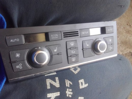 Audi a6 4F c6 digitálny klimatický panel