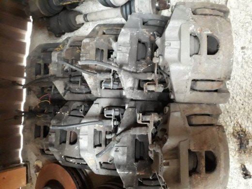 Audi a6  4F c6 brzdový strmeň 320 mm