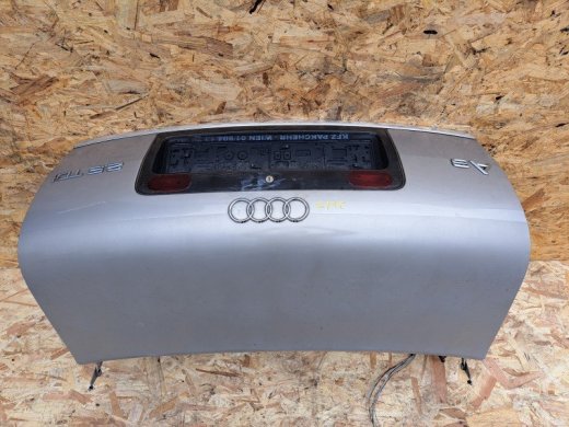 Audi A6 C5 kufrové dvere LY1T