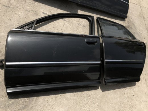 Audi a8 d3 ľavé dvere  LZ9W