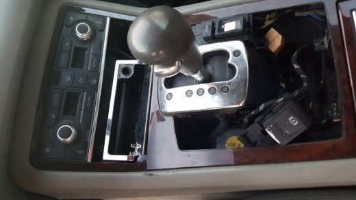 Audi a8 d3 páka prevodovky