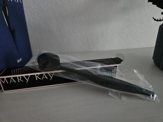 Nova macacia labka na make-up Mary Kay