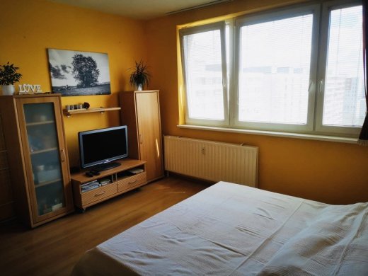 PREDAJ - 1. izb. byt Rovniankova Petrzalka