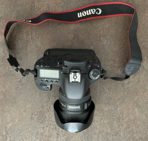 CANON EOS 7D