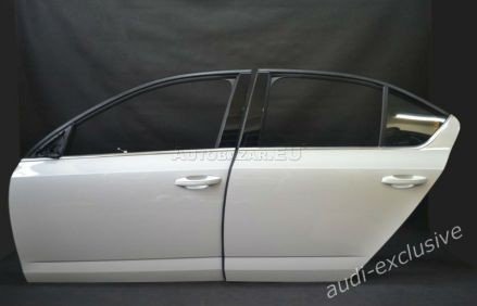 OCTAVIA III DVERE TOP STAV LAVA STRANA