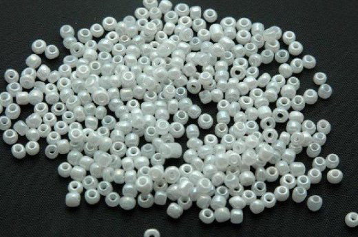 KORÁLKY 55 rôznych typov a farieb 10-500g