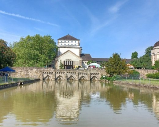 praca pre opatrovatelov a opatrovatelky
