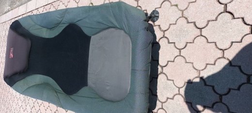Predám veľkú rybarsku postel 8 nohu v peknom stave