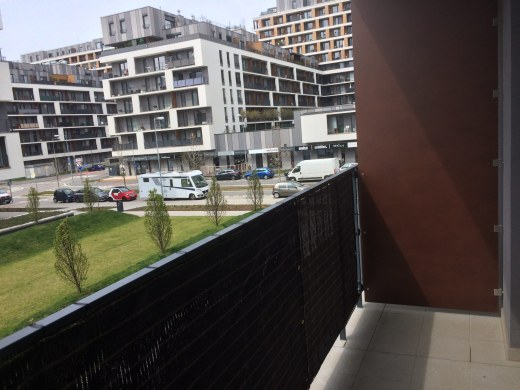 VOĽNÉ IHNEĎ 0911 495 385 BÝVAJTE V JEDNEJ Z NAJŽI