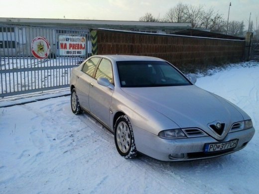 Alfa Romeo 166
